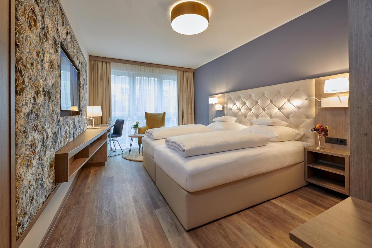 Am Hotel 4*