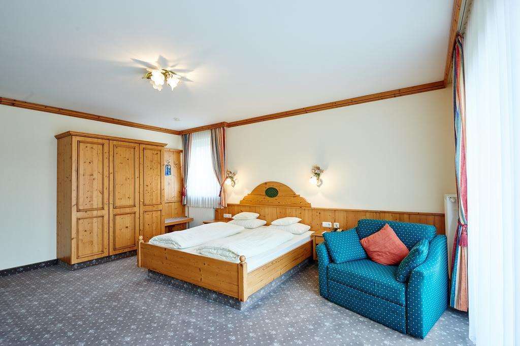 Hotel Am 4*